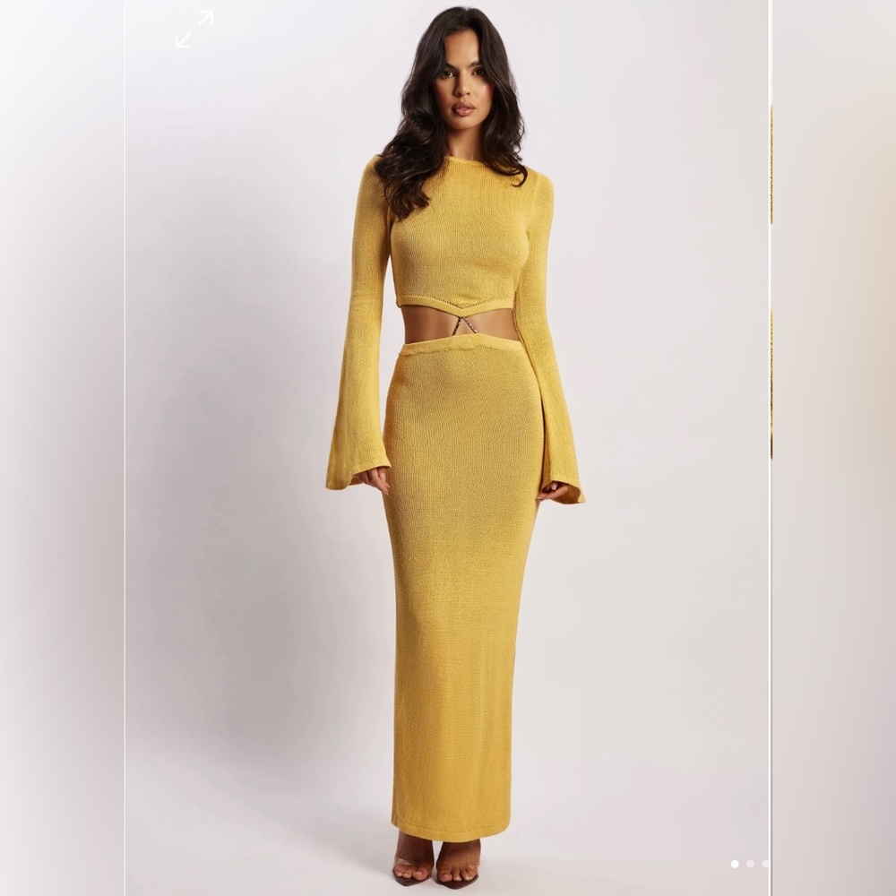 NWT Meshki - Anna Flare Sleeve Knit Dress - Yellow
Size: XS